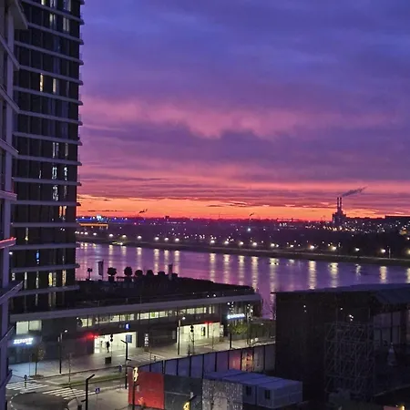 Apartament Waterfront Symphony 1bdr - Na Vodi *